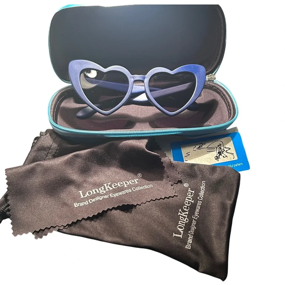 LongKeeper Blue‎ Heart Shaped Sunglasses Kids Designer Eyewear with Case